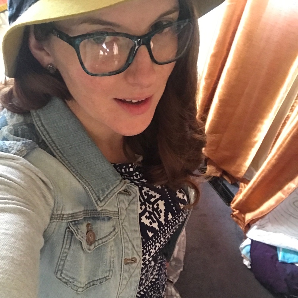 Meet your Posher, Alia